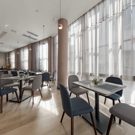 Homeinn Selected Hotel (Danyang Railway Station Yunyang Bridge)