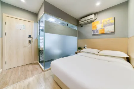 Yoyou Hotel (Shanghai Hongqiao Airport Zoo Subway Station)