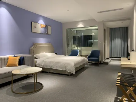 Xinxing Boyu Apartment Отели рядом с достопримечательностью «Temple Street»