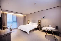 HanTing Hotel (Xinxiang Yanjin Bus Station) - parking