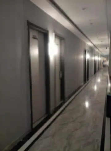 Korla Derong Business Hotel