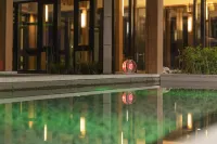 Dongwo Hotel - Swimmingpools