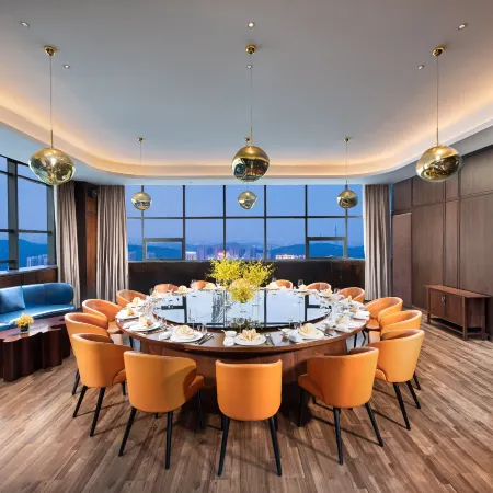 Yun Sky Garden Hotel (Jingmen Wanda Plaza Branch)