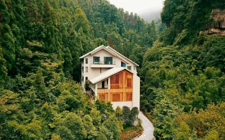 Bifengxia Yunshang Tingshui B&B Отели рядом с достопримечательностью «Bifeng Gorge»