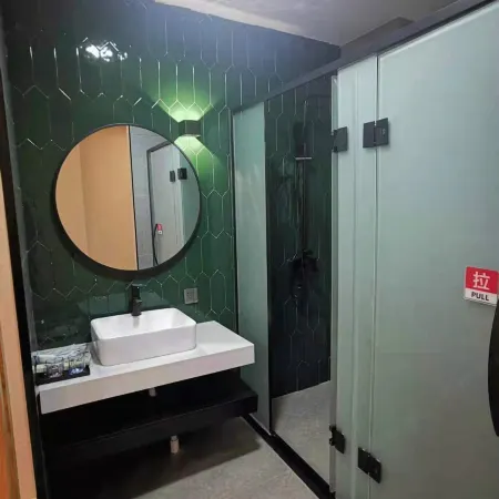 Luhuo Chamo Ridge Theme Hotel