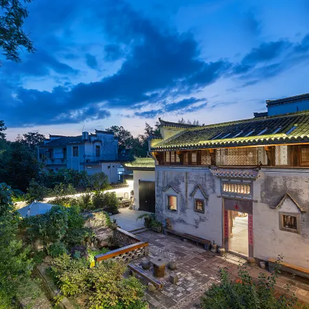 Floral Hotel · Shexian Huile Guyun Hotel
