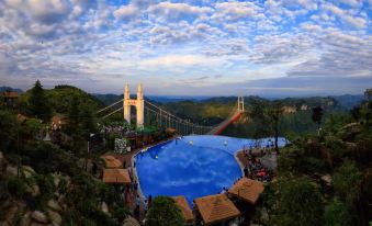 Rezen Retreat tianqiao xianju  Xianju (Jishou Aizhai Bridge Branch)