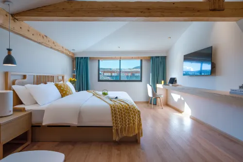 Shangri la Jianyi light luxury intelligent B & B