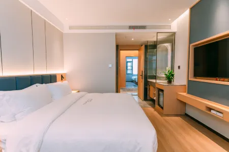 FAFIA Hotel (Ma'anshan Babaiban Jinying Shopping Center) Отели рядом с достопримечательностью «Tangligong Qinglian Temple»