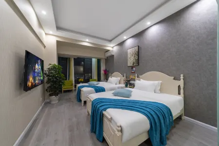 QianchanHOtel(kunmingHighspeedRailwaysouthstatonuniversitytownstore) Отели рядом с достопримечательностью «Kunming University of Technology Chenggong Campus College of Mechanical and Electrical Engineering»