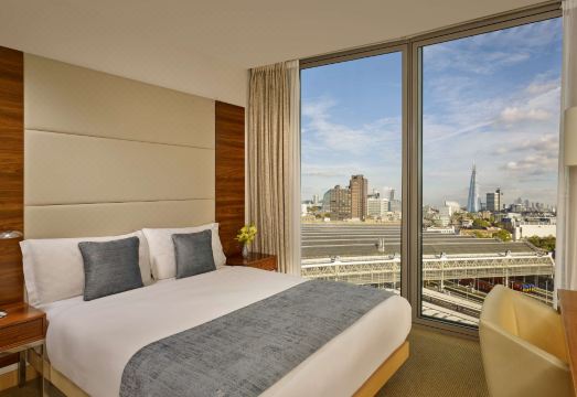 5. 파크 플라자 카..