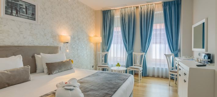 New Era Hotel Old Town Bucharest Parking with Fee Nearby Hotéis em Bucareste