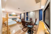 Yunqi Smart Hotel (Xingyi Menglecheng Jushan Square)