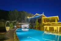 Floral Hotel·Wuyi Shandu Ancient Ship Wood Hot Spring Hotel Hotel dekat Guodong