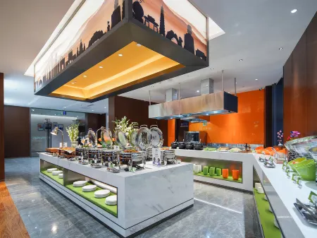 Hampton by Hilton Wuwei Liangzhou Отели рядом с достопримечательностью «Xijiao Park»