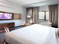 Metropolitan Hotel Dubai Hotels in der Nähe von Nestle Middle East