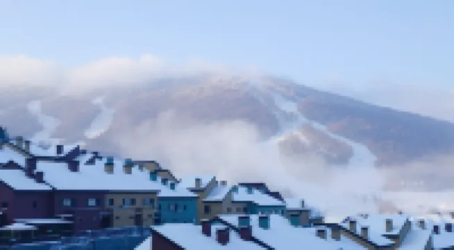 Xuewei Hotel (Jilin Vanke Songhua Lake Ski Tourism Resort)