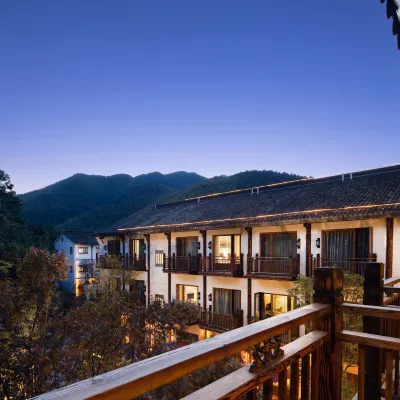 Liyang Yu · Bamboo Retreat (Yushui Hot Spring Store) Hotels near Panda Pavilion