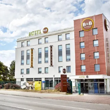 B&B HOTEL Warszawa-Okęcie