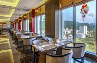 EAST LAKE HOLIDAY HOTEL - breakfast