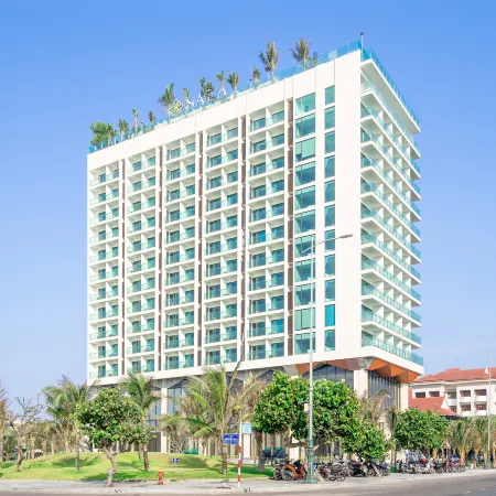 Sala Grand TuyHoa Hotel Отели рядом с достопримечательностью «Городской плаж»
