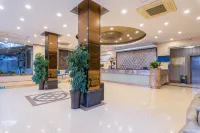 Huaxi Business Hotel