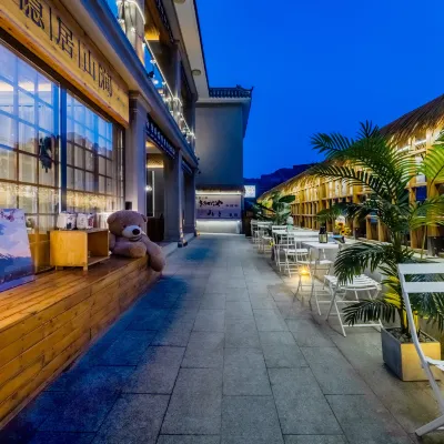 Hidden Mountain Stream · Scenic Luxury Vacation Apartment (Badaling Great Wall) โรงแรมใกล้กําแพงเมืองจีน ด่านจวียงกวน