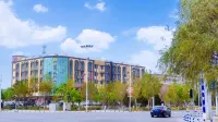 Super 8 Premier Hotel (Tumushuke City Government Branch) Hotel a Tumxuk