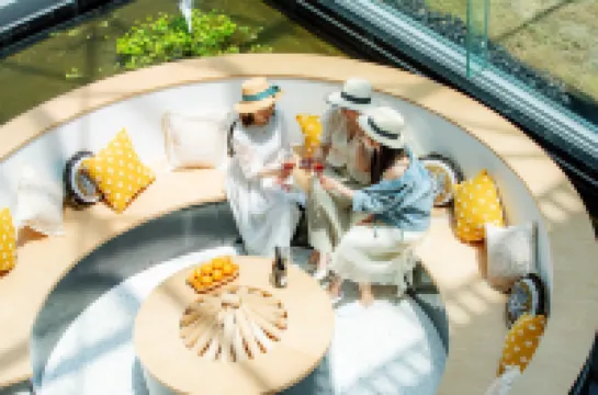 Changxing Yanqi Vacation