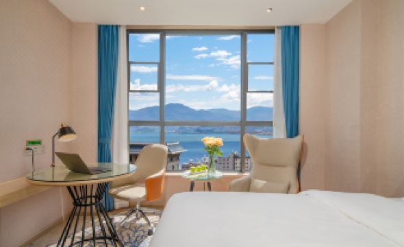 Vienna Hotel (Dali Erhai)