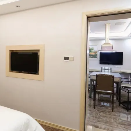 Taojiang Xindi Hotel