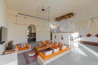 Garden villa