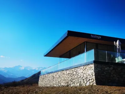 INNSKAGO MENGHUOCHENG AUTO CAMP Hotels in Shimian