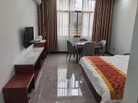 Banshan Hotel along the river