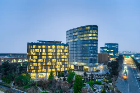 Atour Hotel Shanghai Minhang Industrial Park Отели рядом с достопримечательностью «Hydrophyte Garden （South Gate）»