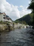 Deyou Shanju Hotels near Xiangyun Pavilion