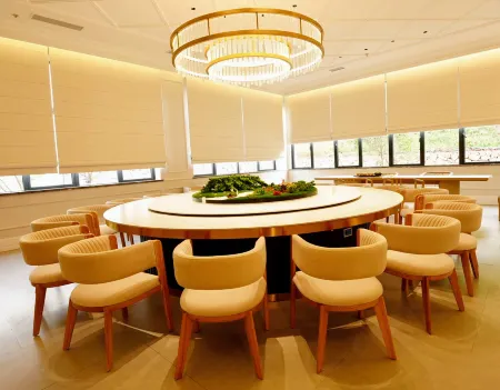 Jingshan Tianmu Hot Spring Hotel