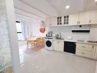 Baoding East Station Yuyu Loft Living Apartment