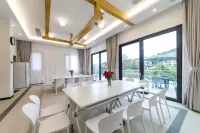 Yunhaigu Nalati Private Swimming Pool Lakeside Meisu in Shenzhen East Overseas Chinese Town
