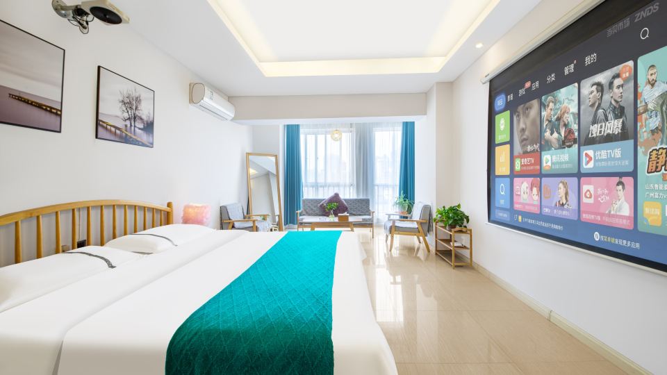Moly Inn