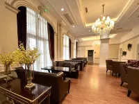 Zhonghong Dream Garden Manor Hotel (Luoyang Dream Garden Flower Sea Park Branch)