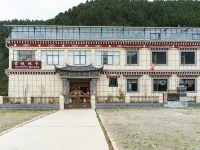 Shangri-La Jiyue Linka Homestay Hotels in der Nähe von Pudacuo National Park