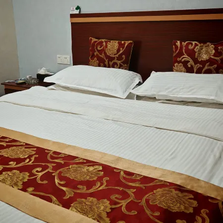 Zhangping Jinhailong Apartment