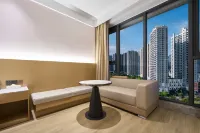 Yintong Garden Hotel (Shenzhen Baoan International Convention and Exhibition Center Branch) Hotels near Songgang Langxiawenfei Wharf