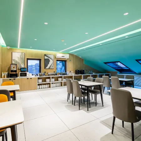 GreenTree Inn Smart Choice Hotel (Dongwei Road Subway Station Branch)