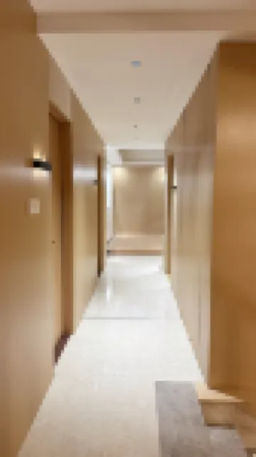 汀風湖景泳池度假美宿（白藤頭海鮮市場店）