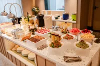 Country Inn & Suites by Radisson Hotel (Xi'an Lintong Terracotta Army) - Bergblick