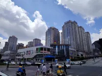 Liupanshui Qiuboju Homestay (Wanda Plaza) - parkir
