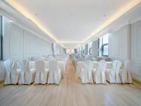 Vienna Hotel (Pingdingshan Weidong District Wanda Plaza) - Business