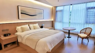 Kaihao Grand Hotel (Qianhu Miaozhai Ximen Tourist Service Center) Hotels near Nan Meng Village